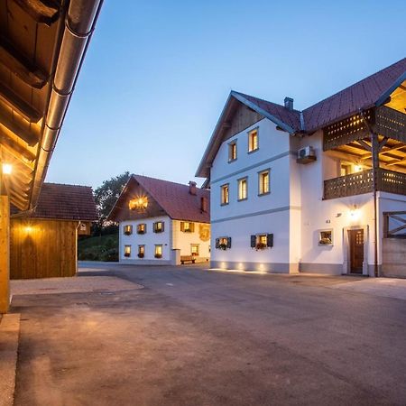 Apartments Tourist Farm Matijovc ゴレンスカ地方 エクステリア 写真