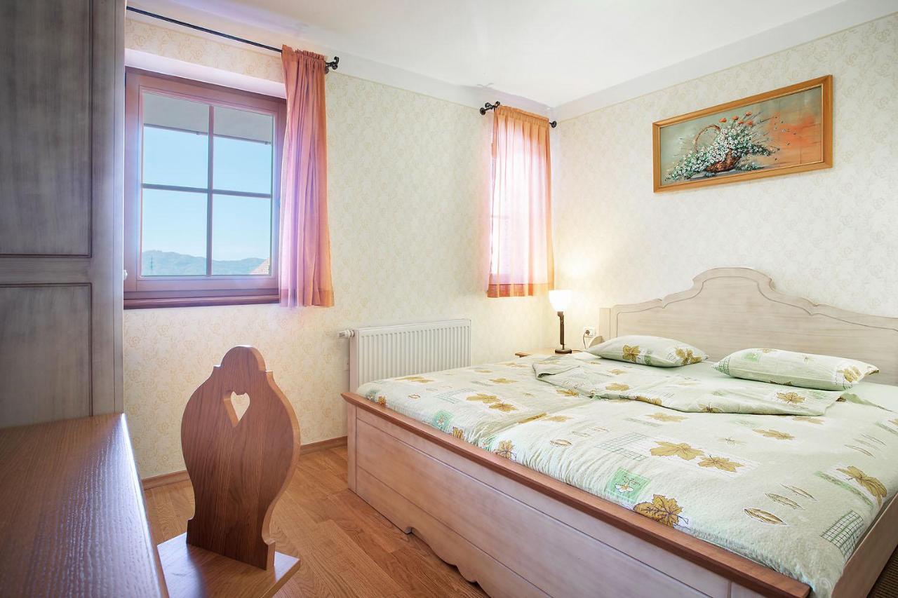 Apartments Tourist Farm Matijovc ゴレンスカ地方 エクステリア 写真