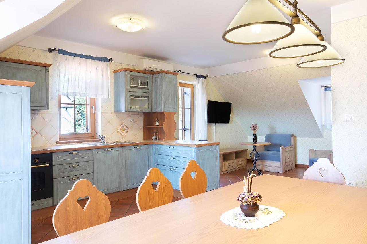 Apartments Tourist Farm Matijovc ゴレンスカ地方 エクステリア 写真
