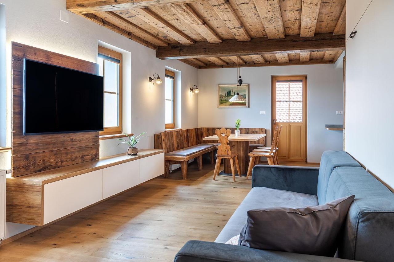 Apartments Tourist Farm Matijovc ゴレンスカ地方 エクステリア 写真