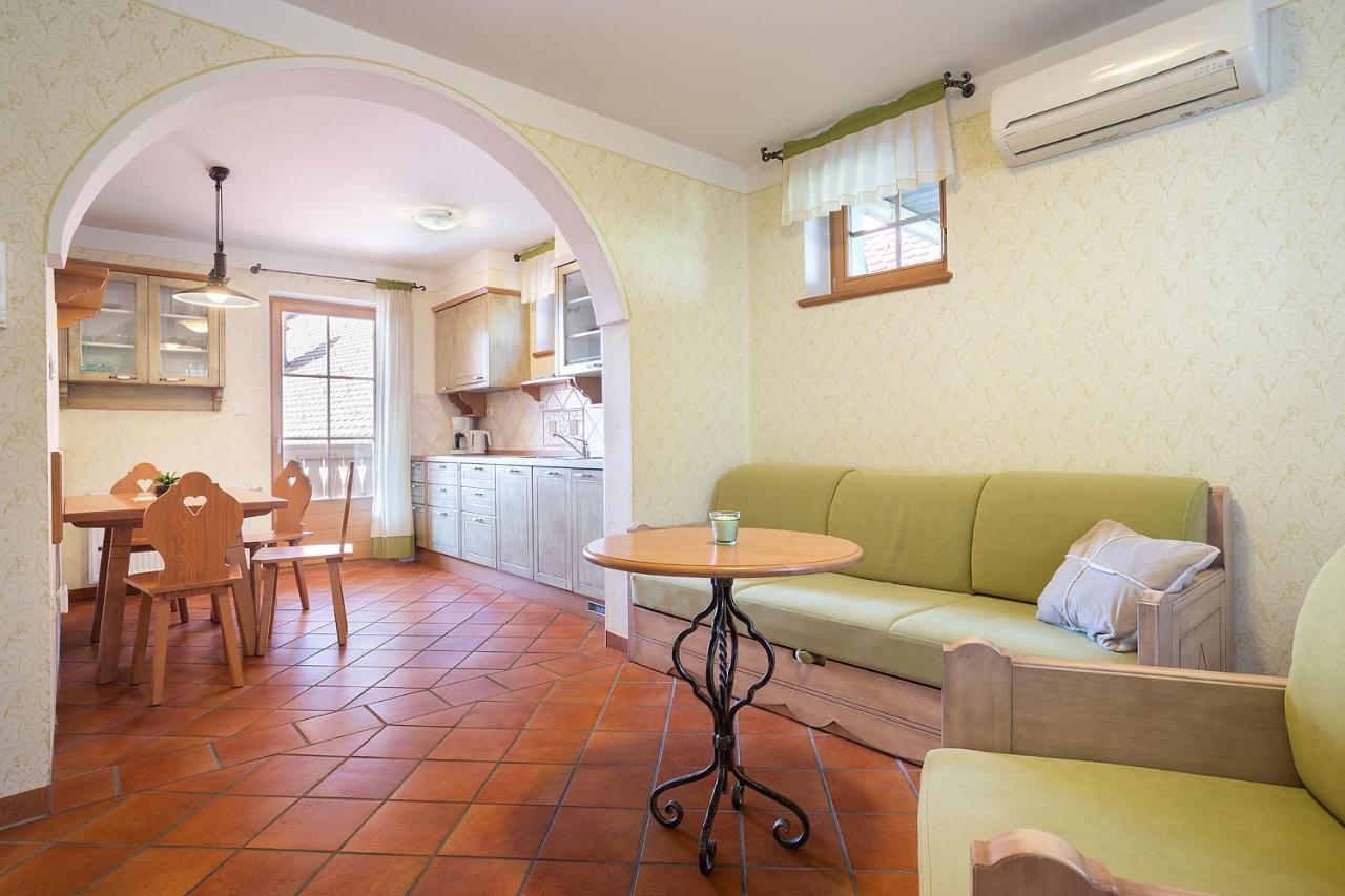 Apartments Tourist Farm Matijovc ゴレンスカ地方 エクステリア 写真
